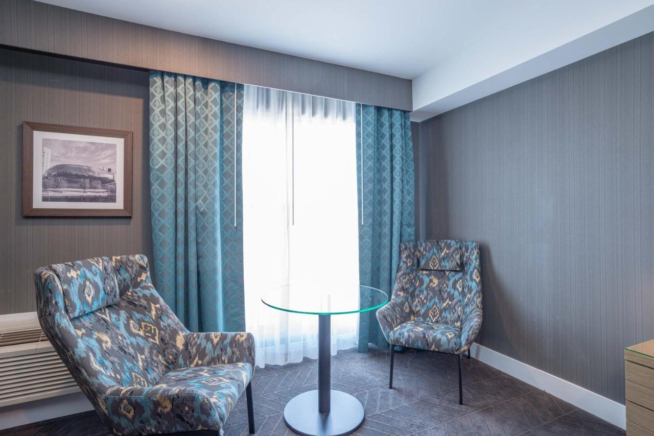 Sandman Signature Ottawa Airport Hotel Exterior foto