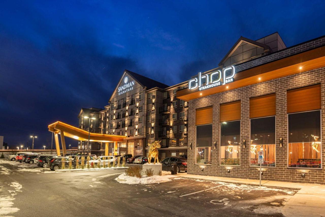 Sandman Signature Ottawa Airport Hotel Exterior foto