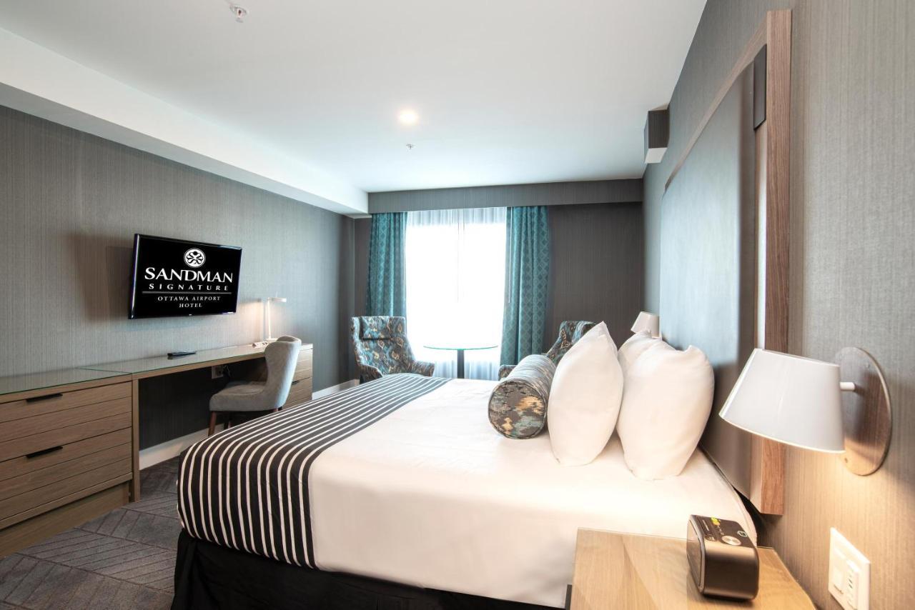 Sandman Signature Ottawa Airport Hotel Exterior foto